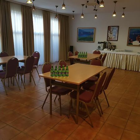Hotel Lorenzo Krakkó Kültér fotó
